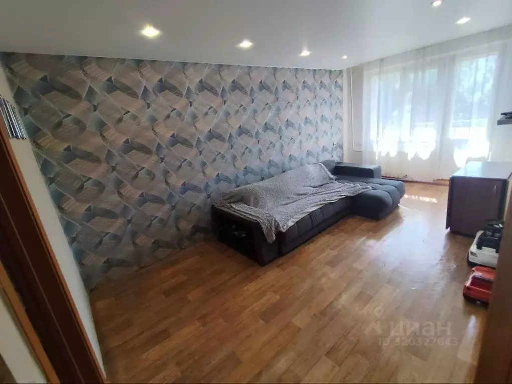 3-к кв. Кемеровская область, Новокузнецк ул. Новоселов, 14 (61.9 м) - Фото 1