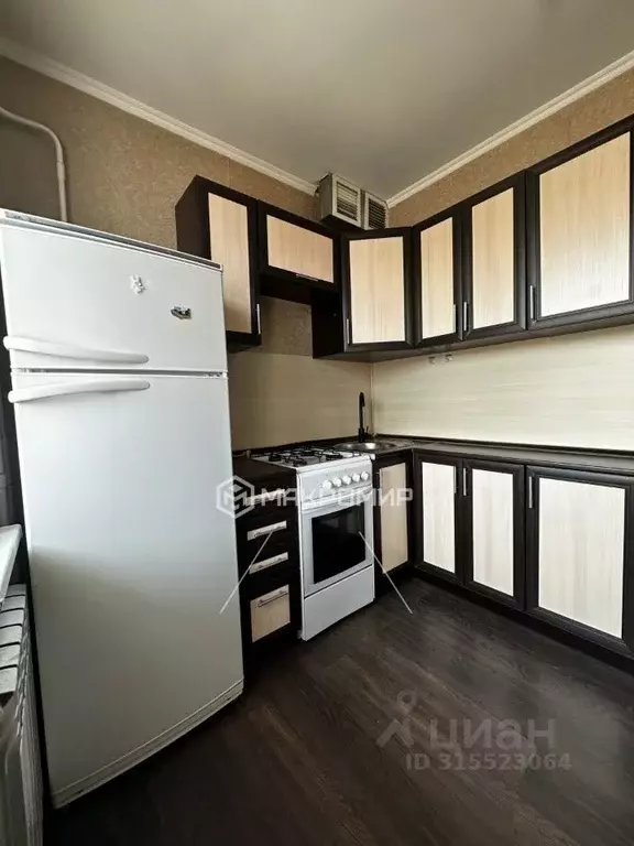 1-к кв. Брянская область, Брянск ул. Братьев Ткачевых, 5 (34.4 м) - Фото 1