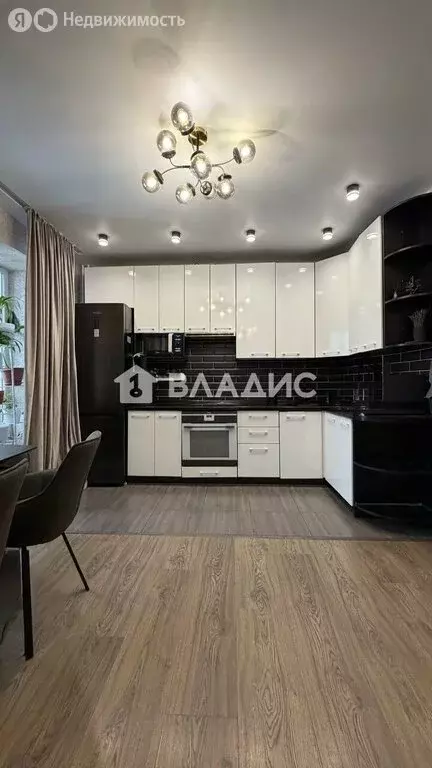 2-комнатная квартира: Сыктывкар, Октябрьский проспект, 214 (67.3 м) - Фото 1