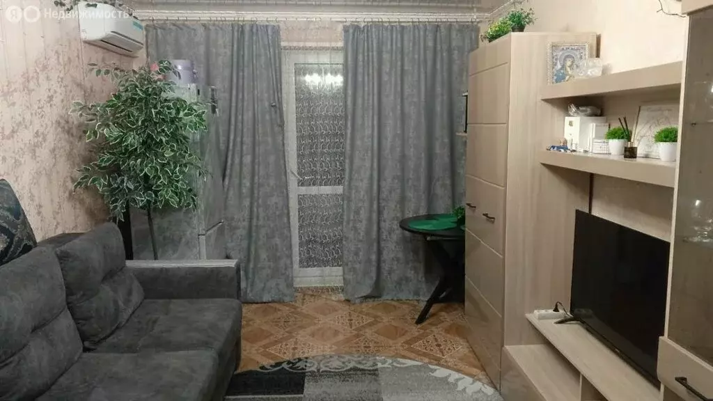 3-комнатная квартира: Тюмень, проезд Геологоразведчиков, 34 (62.3 м) - Фото 1