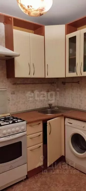 3-к кв. Омская область, Омск Заозерный мкр, ул. Бархатовой, 3А (63.4 ... - Фото 1