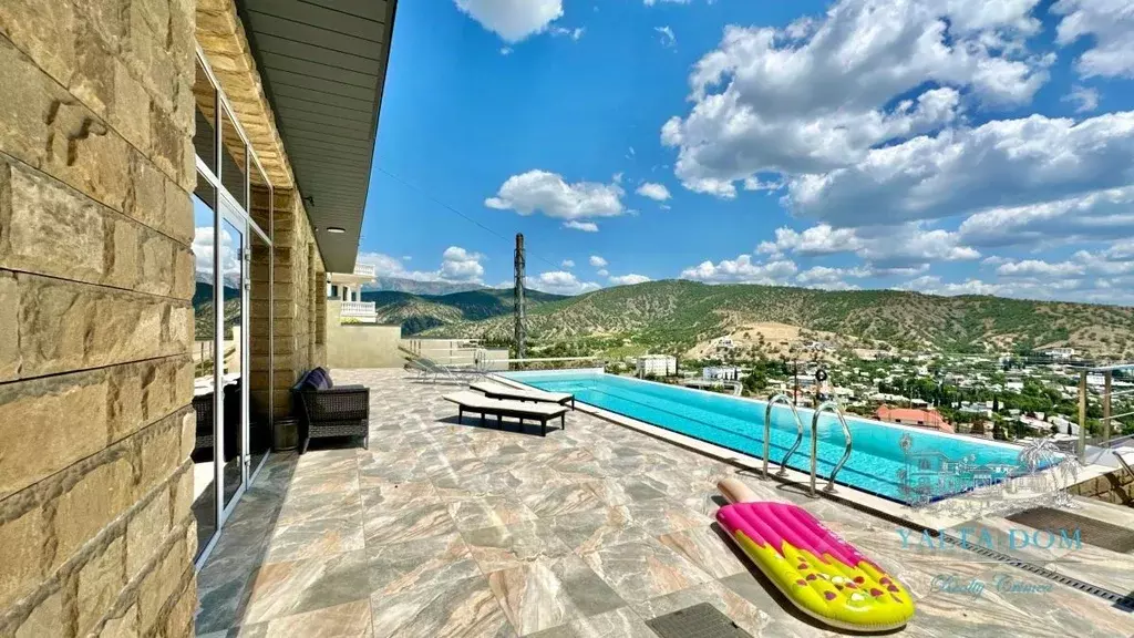 Дом в Крым, Алушта муниципальный округ, с. Малореченское ул. ... - Фото 2