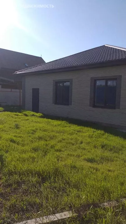 Дом в посёлок Российский, Производственная улица (110 м) - Фото 1