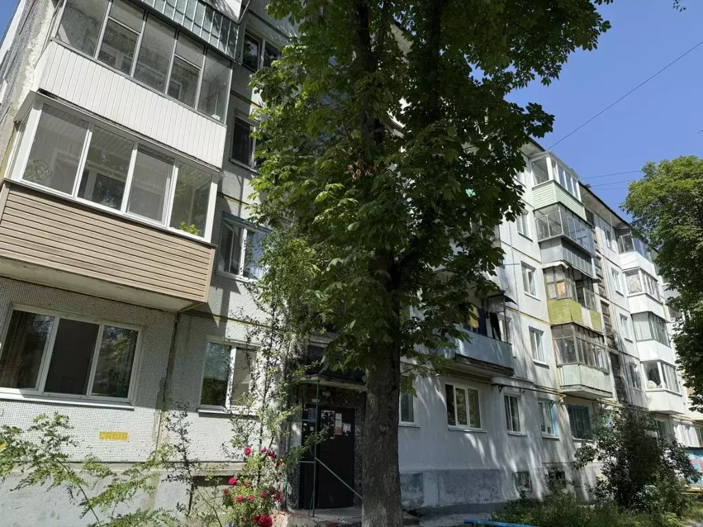 2-к кв. Брянская область, Брянск ул. Кольцова, 9 (44.3 м) - Фото 0