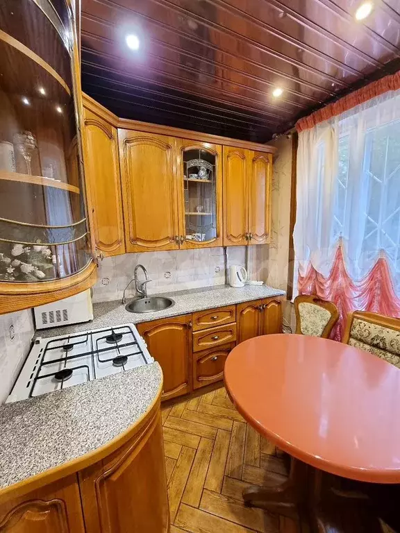 3-к. квартира, 60 м, 2/9 эт. - Фото 1