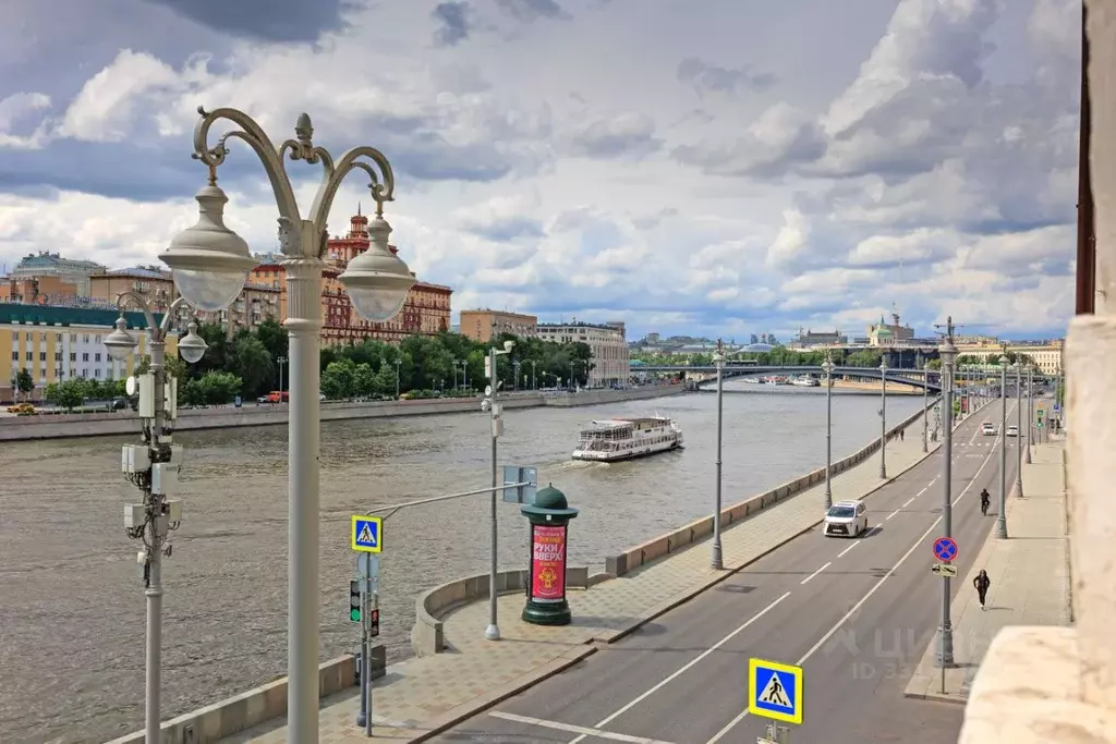 Офис в Москва Котельническая наб., 25С1 (300 м) - Фото 1