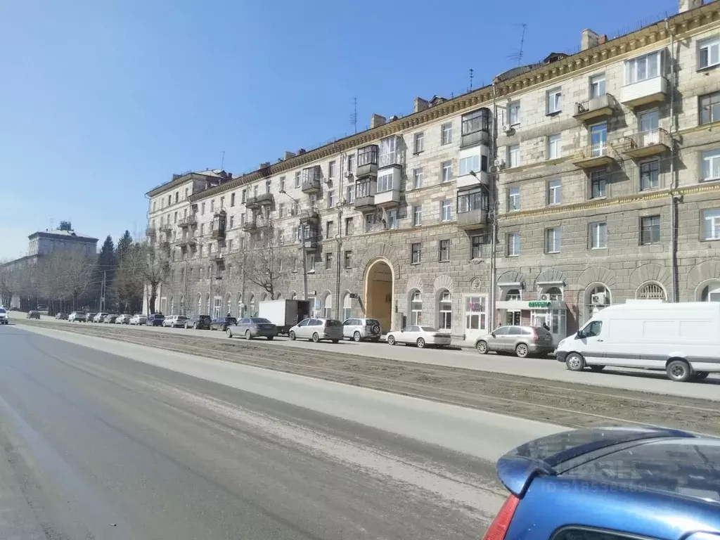 3-к кв. Новосибирская область, Новосибирск просп. Дзержинского, 81 ... - Фото 1