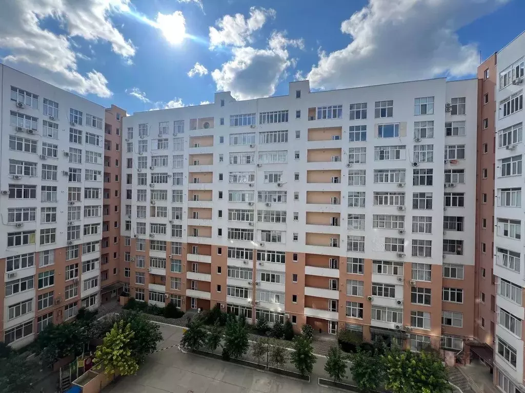 1-к кв. Крым, Симферополь пер. Смежный, 10 (55.0 м) - Фото 1