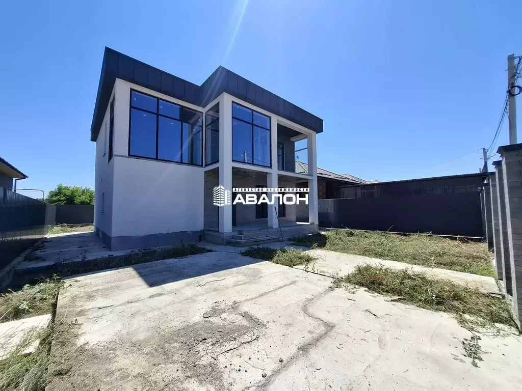Дом в Ставропольский край, Ессентуки ул. Имени Рыбникова (213 м) - Фото 1