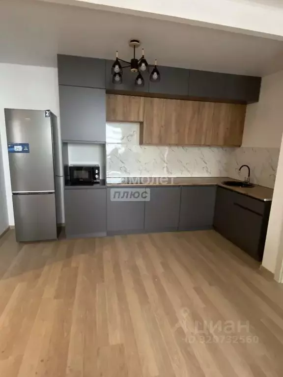 3-к кв. Свердловская область, Екатеринбург ул. Гагарина, 9 (76.0 м) - Фото 1