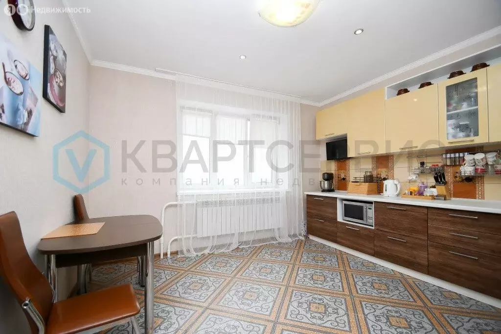 3-комнатная квартира: Омск, улица Дианова, 25 (90.9 м) - Фото 1