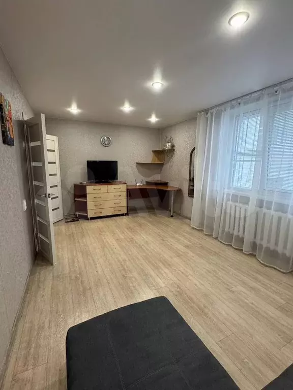 1-к. квартира, 36 м, 2/9 эт. - Фото 1