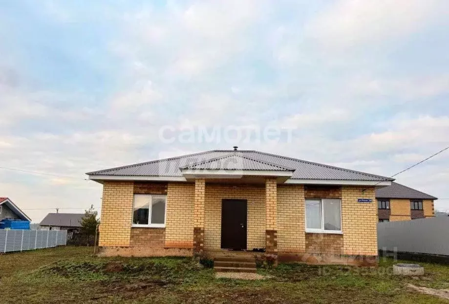 Дом в Татарстан, с. Пестрецы ул. Уныш, 28 (105 м) - Фото 1