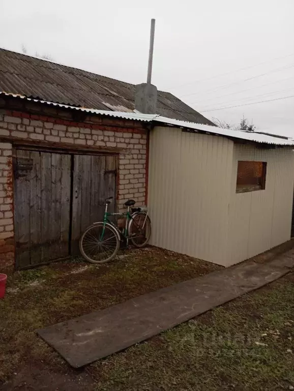 Дом в Оренбургская область, Бугурусланский район, с. Аксаково пер. ... - Фото 2