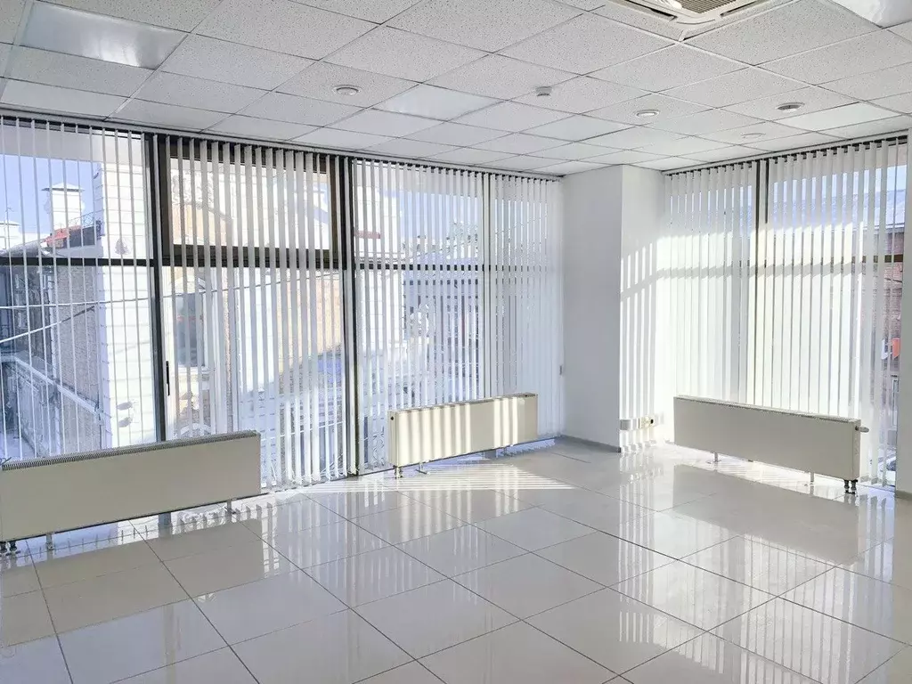 Офис в Омская область, Омск ул. Гагарина, 14 (239 м) - Фото 1