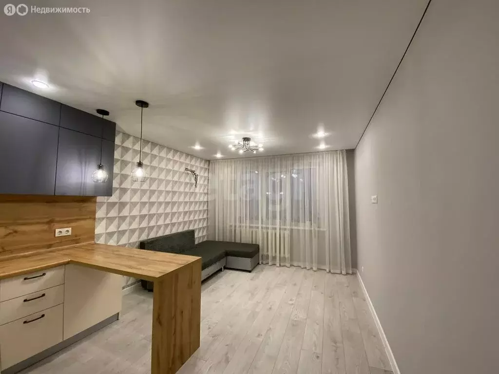 3-комнатная квартира: Тюмень, микрорайон Восточный-2, улица Ивана ... - Фото 1