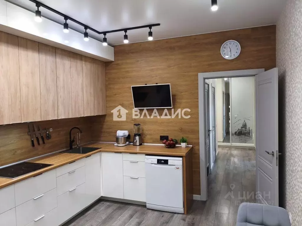 2-к кв. Санкт-Петербург ул. Типанова, 23с1 (55.0 м) - Фото 1