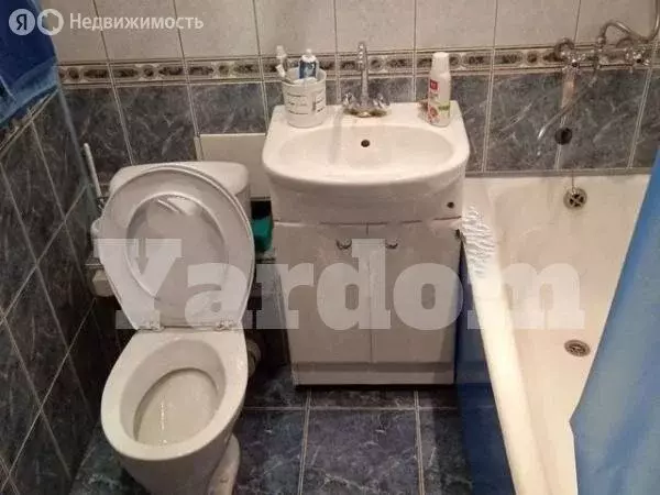 3-комнатная квартира: Красноярск, улица Дубровинского, 78А (55 м) - Фото 1