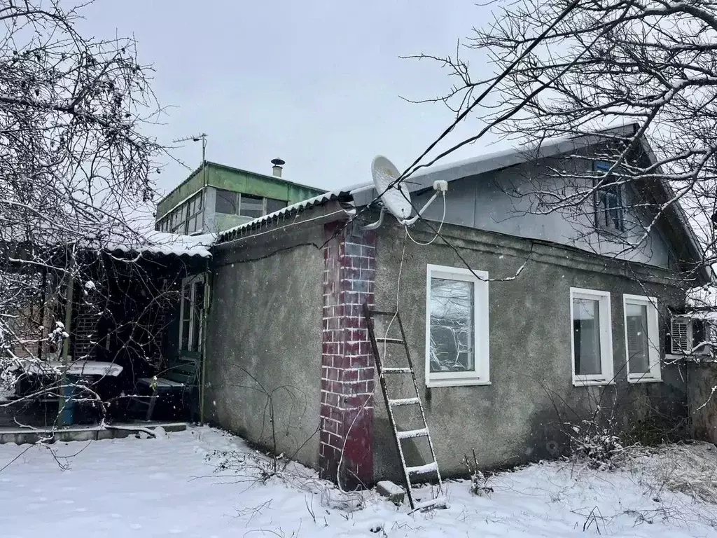 Дом в Краснодарский край, Гулькевичский район, Красносельское ... - Фото 1