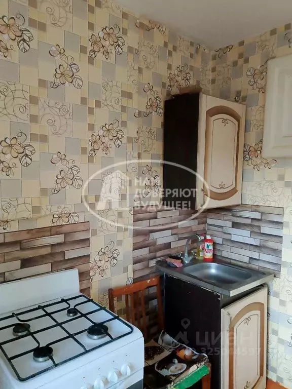 2-к кв. Пермский край, Губаха ул. Дегтярева, 6А (43.0 м) - Фото 1