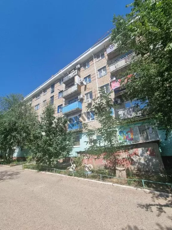 2-к кв. Калмыкия, Элиста 1-й мкр, 25 (41.6 м) - Фото 0