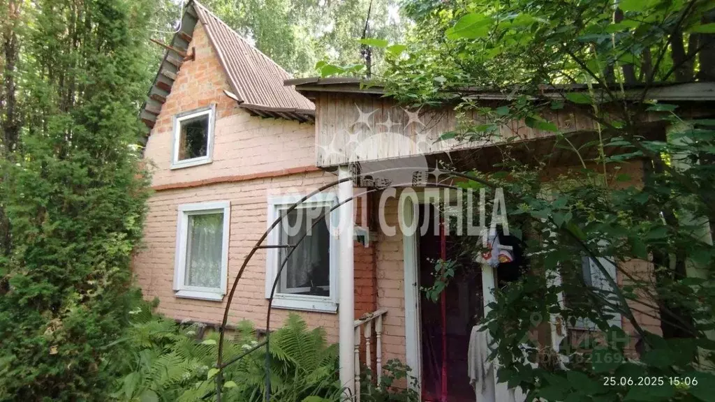 Дом в Омская область, Омск Полет-1 СНТ, аллея 7-я, 129 (30 м) - Фото 1