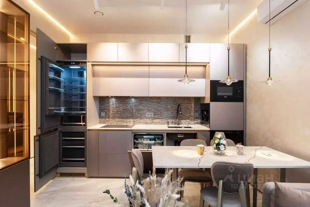 3-к кв. Москва ул. Петра Алексеева, 14 (67.3 м) - Фото 1