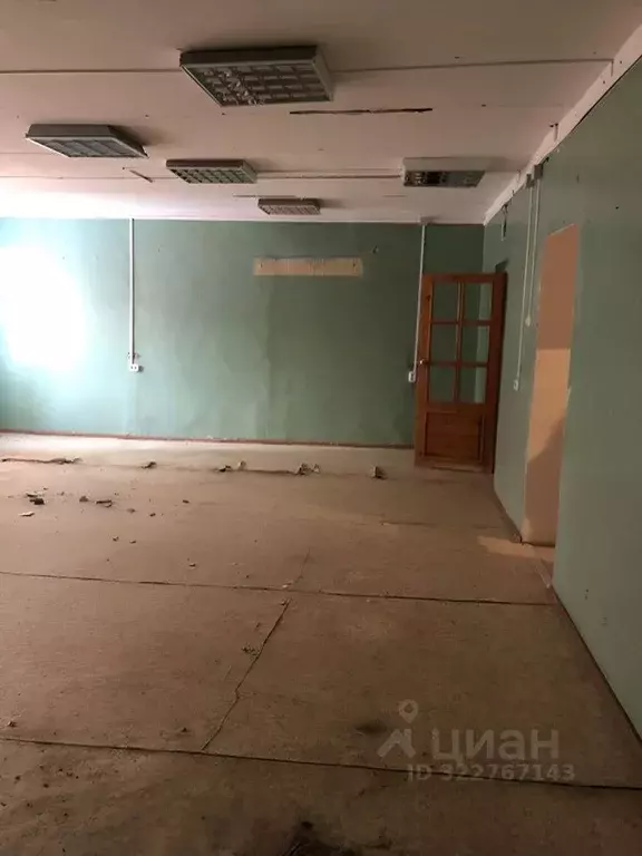 Помещение свободного назначения в Ямало-Ненецкий АО, Надым наб. Имени ... - Фото 0