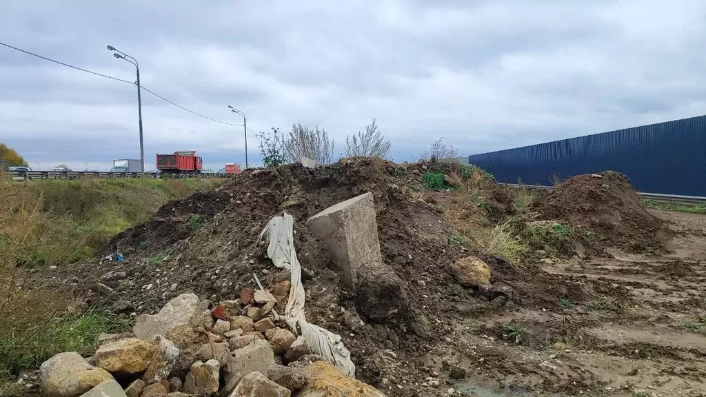 Участок в Московская область, Люберцы городской округ, д. Островцы  ... - Фото 0