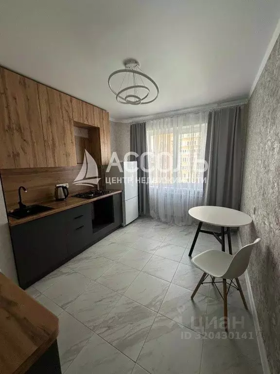 2-к кв. Омская область, Омск Омская ул., 110 (53.0 м) - Фото 1