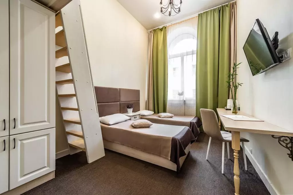 Комната Санкт-Петербург ул. Короленко, 14 (17.0 м) - Фото 1