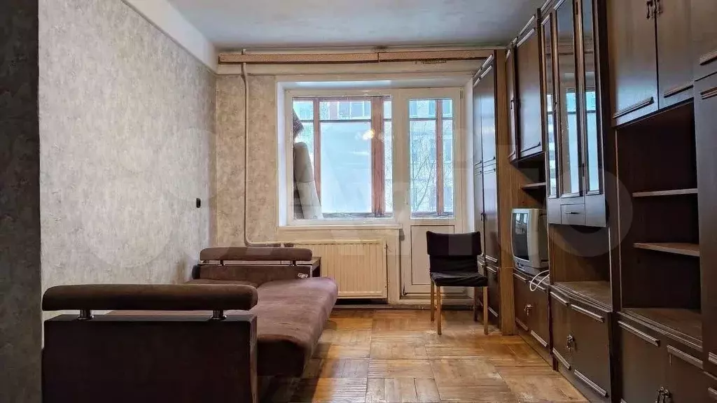 1-к. квартира, 50 м, 2/10 эт. - Фото 1