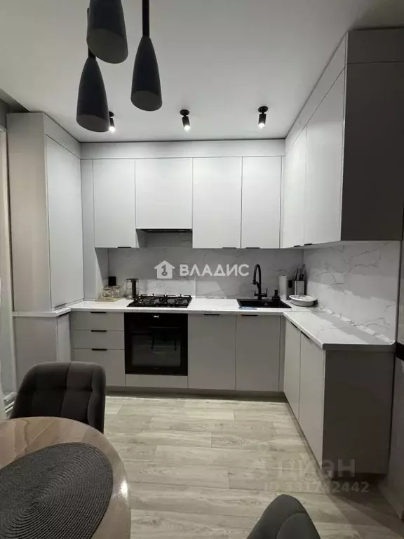 3-к кв. Белгородская область, Белгород ул. Есенина, 46 (63.3 м) - Фото 1