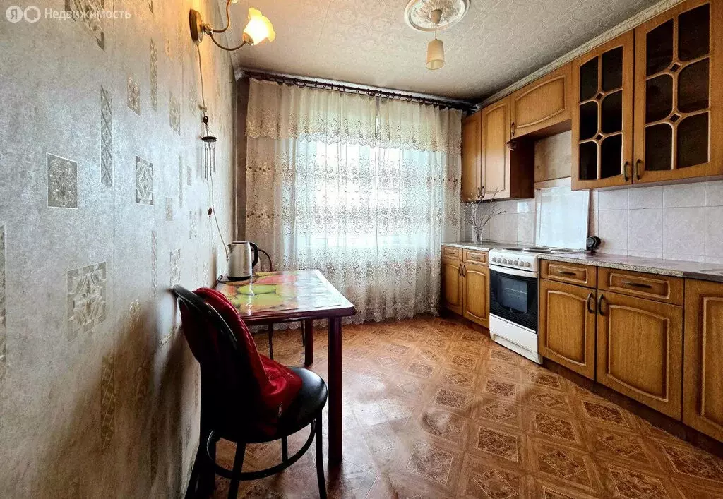 4-комнатная квартира: Абакан, улица Маршала Жукова, 3 (77.4 м) - Фото 0