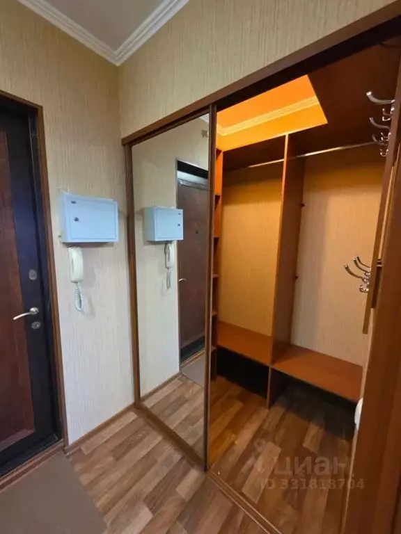 1-к кв. Курганская область, Курган Заозерный жилрайон, 4-й мкр, 23 ... - Фото 1