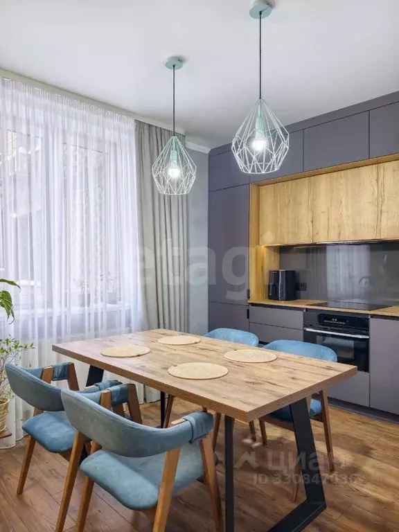 3-к кв. Тюменская область, Тюмень ул. Тимофея Чаркова, 81 (84.7 м) - Фото 1