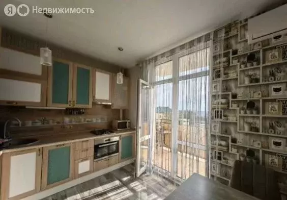 2-комнатная квартира: Геленджик, улица Кирова, 121к2 (54 м) - Фото 0