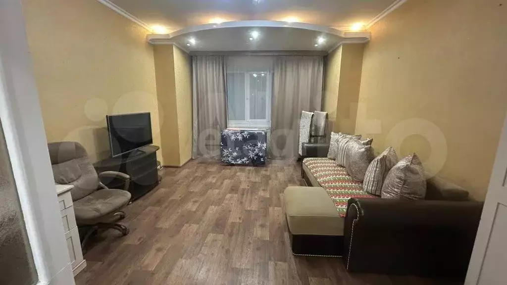 1-к. квартира, 48 м, 4/9 эт. - Фото 0