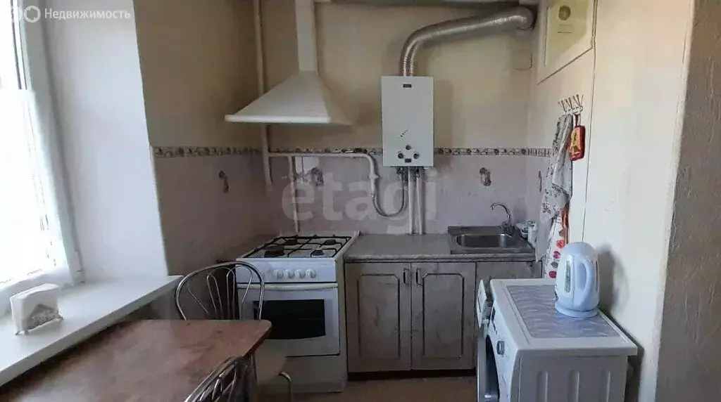 3-комнатная квартира: Нальчик, улица Кирова, 3 (60 м) - Фото 2