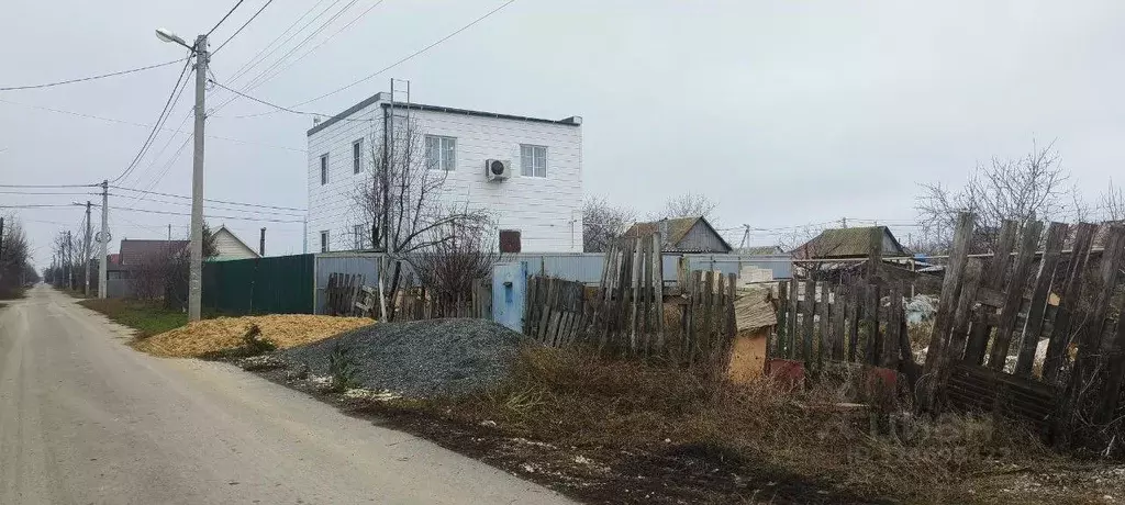 Дом в Волгоградская область, Волжский пос. Краснооктябрьский, Донская ... - Фото 2