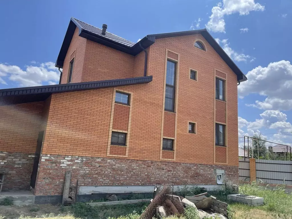 Дом в Астраханская область, Астрахань Палласовская ул., 31 (267 м) - Фото 2