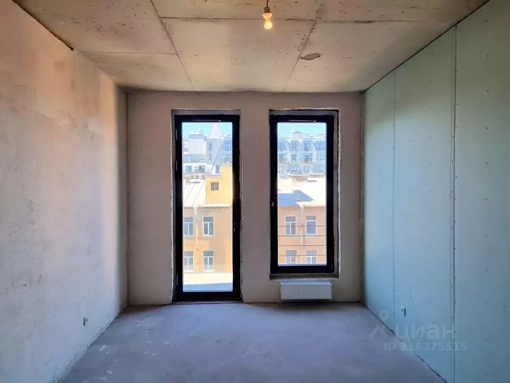 2-к кв. Санкт-Петербург ул. Чапаева, 17к2 (80.8 м) - Фото 0
