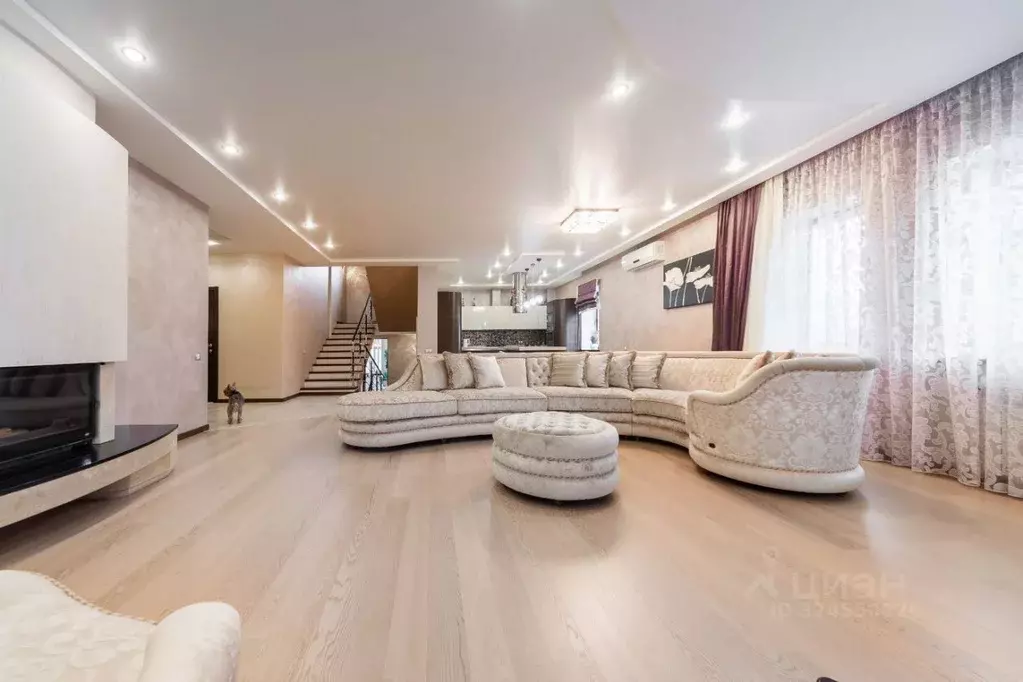 Коттедж в Саратовская область, пос. Новогусельский ул. Дружба (462 м) - Фото 2