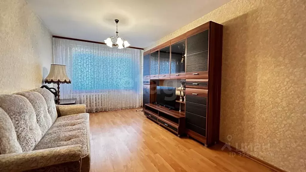3-к кв. Псковская область, Печоры Юбилейная ул., 3 (66.0 м) - Фото 1