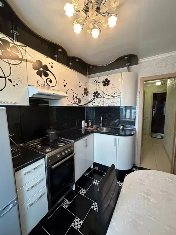 1-к кв. Татарстан, Казань ул. Братьев Касимовых, 56 (36.0 м) - Фото 1