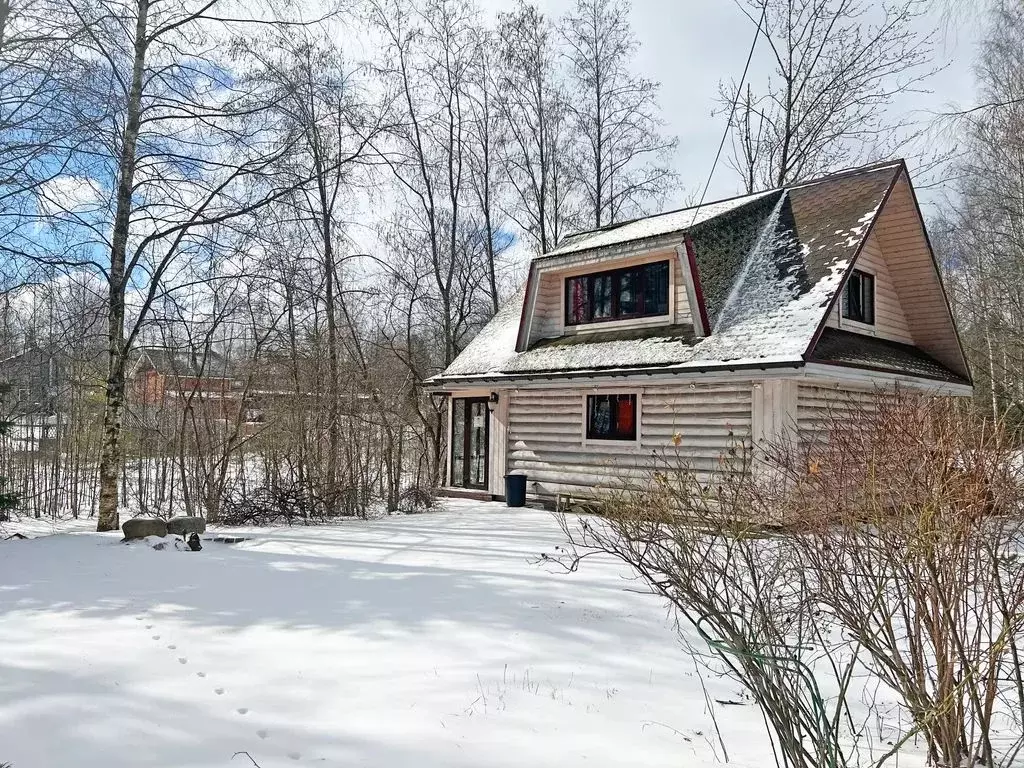 Дом в Ленинградская область, Всеволожский район, Бугровское городское ... - Фото 1