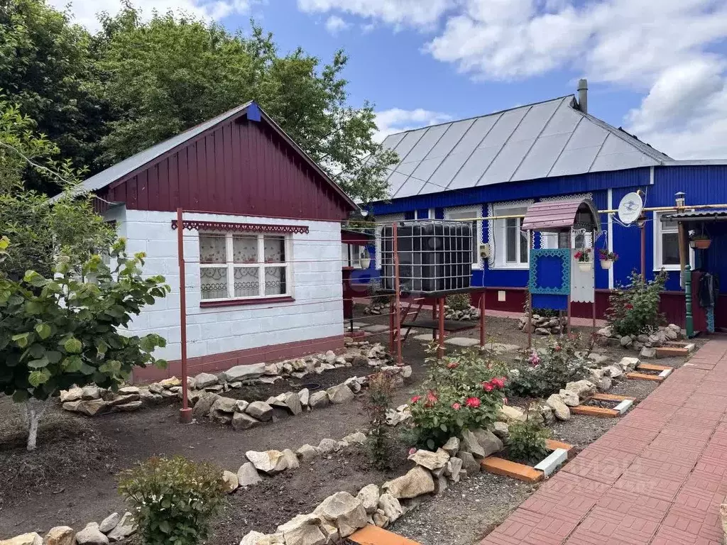 Дом в Мордовия, Дубенский район, с. Поводимово Рабочая ул., 94 (68 м) - Фото 0