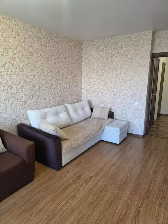 1-к. квартира, 42 м, 4/20 эт. - Фото 0