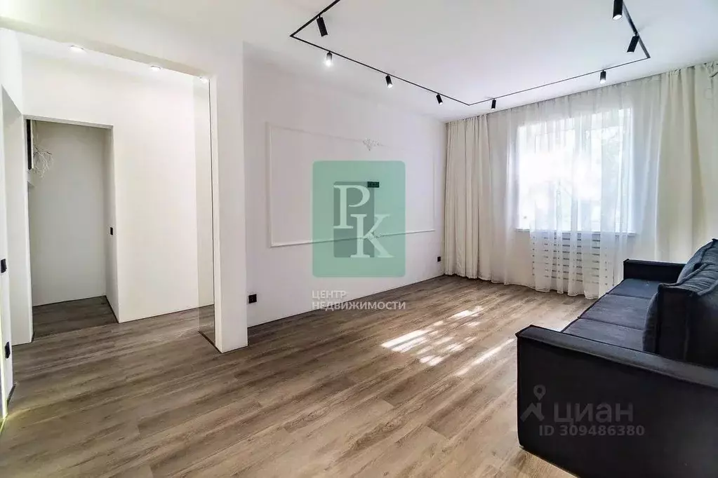 2-к кв. Севастополь ул. Маршала Крылова, 3 (45.0 м) - Фото 1