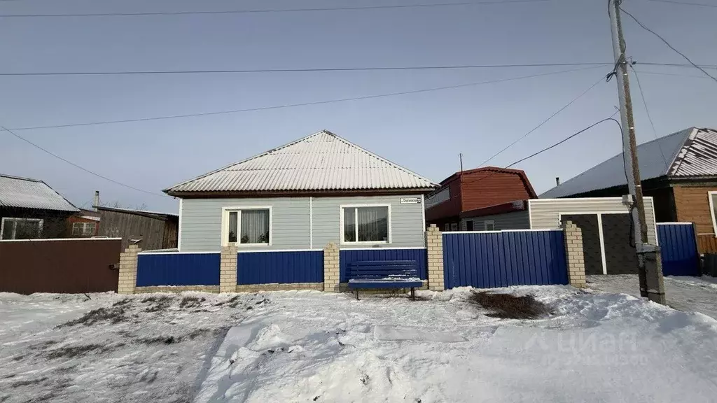 Дом в Алтайский край, с. Романово ул. Спартаковская, 72 (80 м) - Фото 1